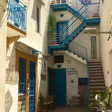 Vazzana - Cortile Sant'agostino *
